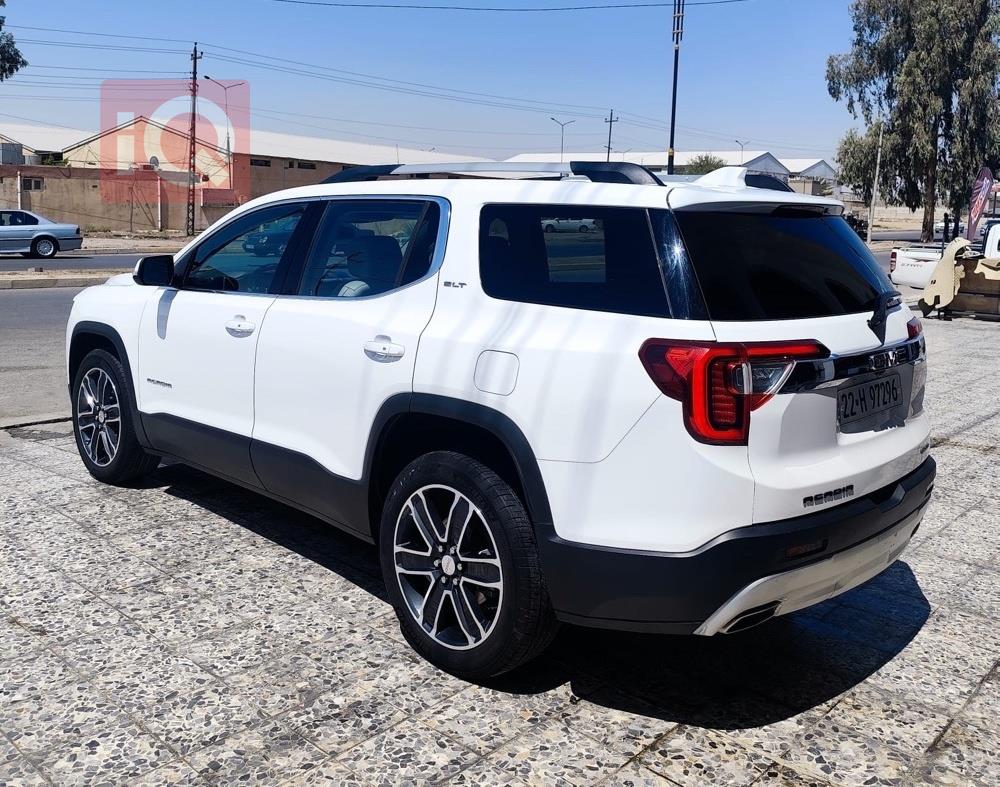 GMC Acadia
